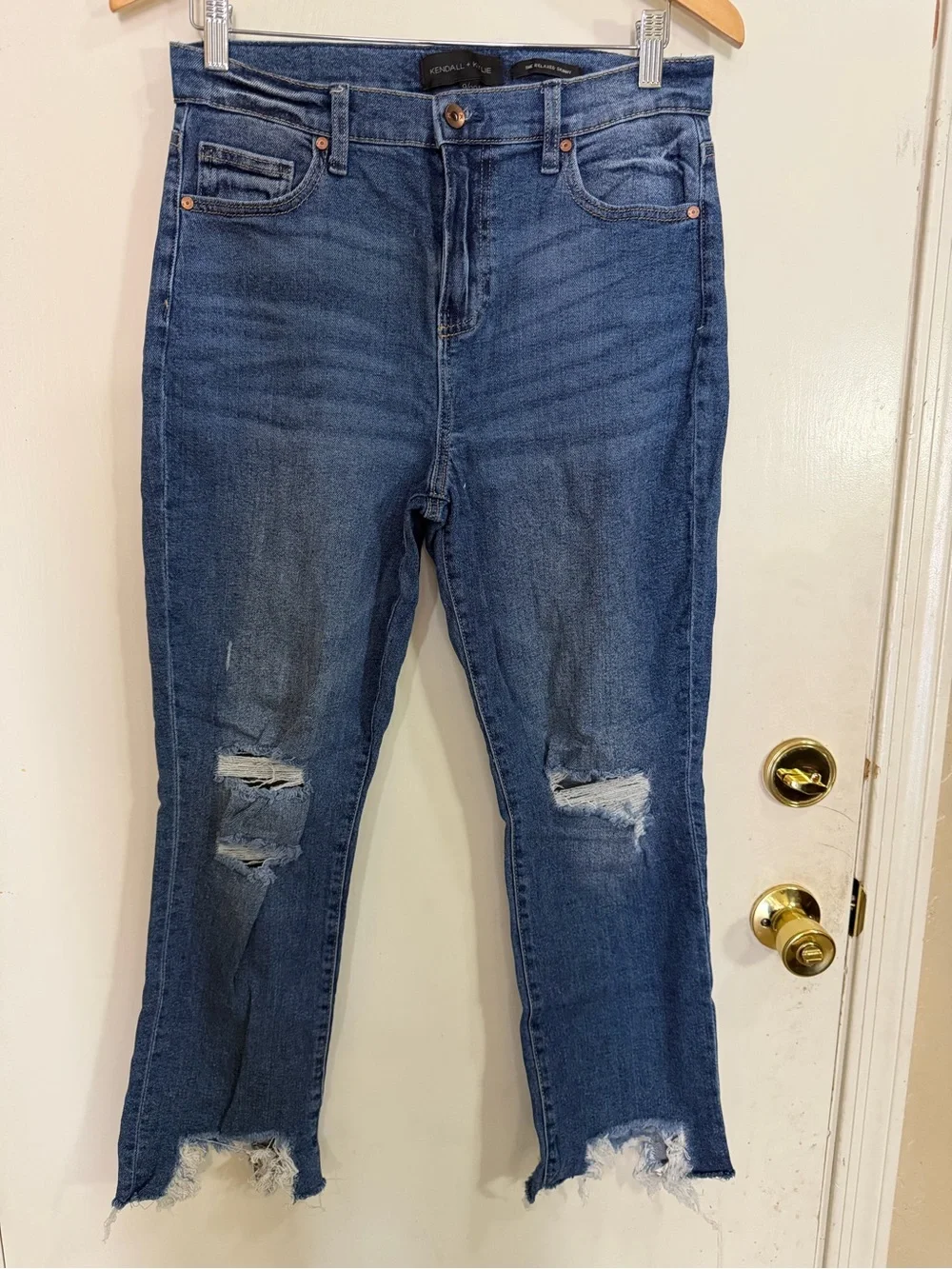 Kendall & Kylie Women's Distressed Mid-Rise Blue Denim Jeans (279) size 9/29